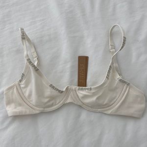 SKIMS Bra
